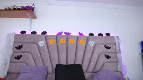 Snapshot of jessica_kraft_ chatting on October 22, 1:54 am Jessica Kraft online show from October 22, 1:54 am