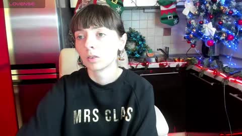 jessicaforris online show from January 2, 7:44 am