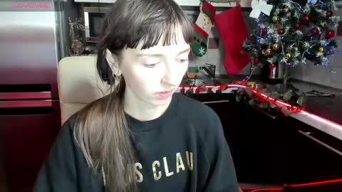 jessicaforris online show from December 9, 7:50 am