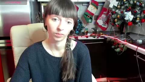 jessicaforris online show from December 12, 7:41 am