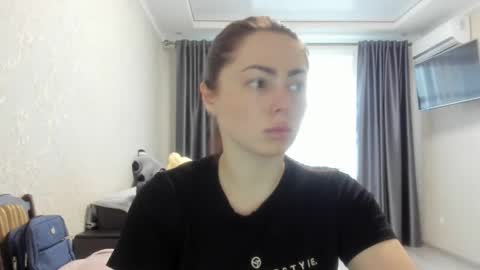 jessicagoold online show from January 24, 8:02 am