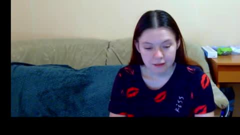 jessicaholland1 online show from April 6, 5:30 am