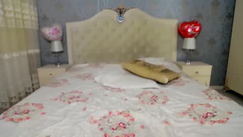 Snapshot of jessicalove20 chatting on October 9, 9:30 pm single mommy online show from October 9, 9:30 pm