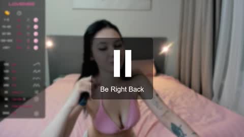 JessicaMooon online show from October 3, 8:25 pm