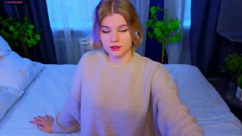 jessicaoconnor online show from December 4, 12:25 pm