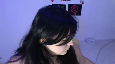 jessicared18 online show from March 11, 4:41 am