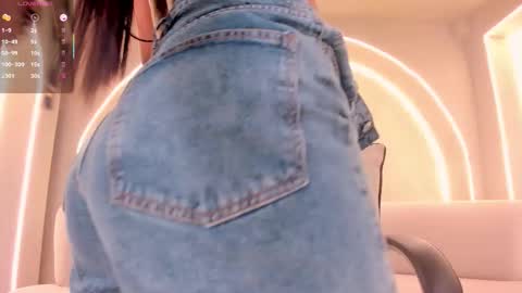 Snapshot of jessicawilliams1 chatting on October 6, 11:27 am JESS online show from October 6, 11:27 am