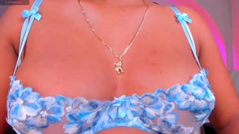 Snapshot of jessicawilliams1 chatting on October 11, 9:58 am JESS online show from October 11, 9:58 am