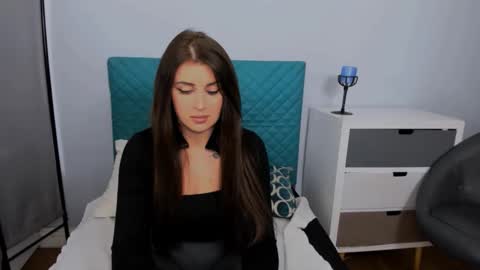 Snapshot of jessieamore chatting on September 20, 3:43 pm JessieAmore online show from September 20, 3:43 pm