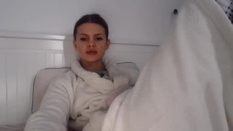 jessieryan online show from December 21, 8:39 am