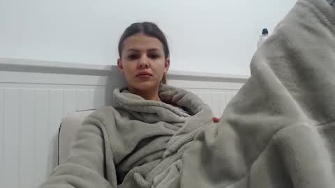 jessieryan online show from January 18, 4:59 am