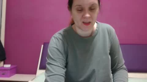 Snapshot of jessika97 chatting on December 16, 6:43 am jessika97 online show from December 16, 6:43 am