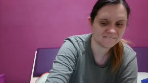 Snapshot of jessika97 chatting on February 14, 6:45 am jessika97 online show from February 14, 6:45 am