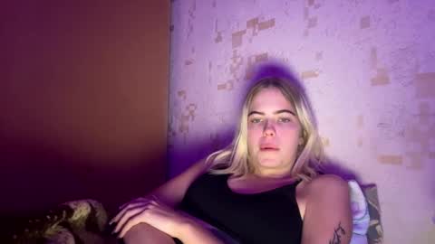 jessika_evans online show from October 14, 4:20 pm