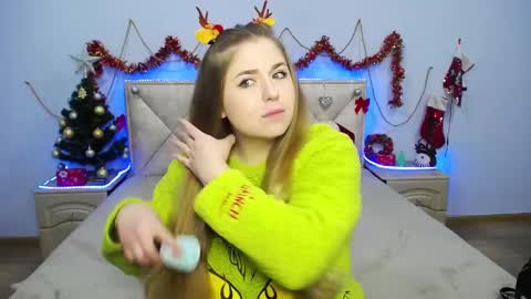 Jess online show from December 23, 7:17 am