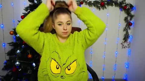 Jess online show from December 14, 8:02 am