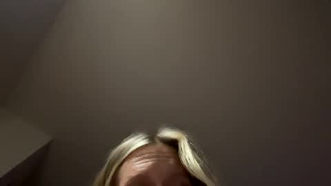 jessimayi online show from October 5, 11:43 pm