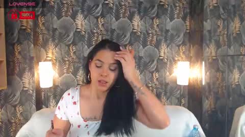 JessTheWicked online show from December 8, 5:22 pm