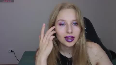 Jessy online show from July 3, 5:19 pm