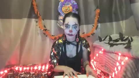 Snapshot of jessystarrr chatting on October 31, 5:28 pm Jessy online show from October 31, 5:28 pm