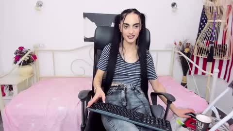 Jessy online show from December 11, 8:50 pm