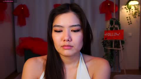 Hi all. My name is Naomi and Im glad to see you in my room  online show from January 6, 4:02 pm