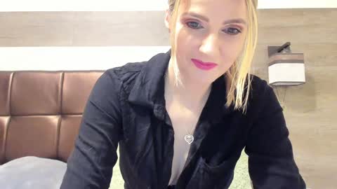 Snapshot of jewel120255 chatting on January 26, 6:06 pm Jewel no nude online show from January 26, 6:06 pm