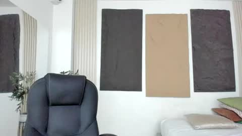 jheremy_wen online show from July 14, 10:21 am