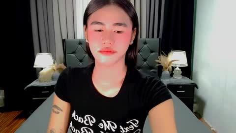 jhuliana_and_charles_room online show from May 25, 12:09 am