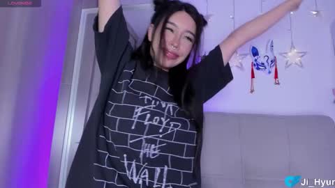 Ji  online show from October 7, 11:31 pm