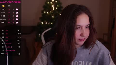 jia_lisaa online show from December 3, 2:38 pm
