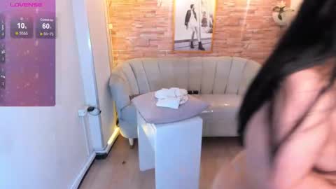 jimena  online show from January 26, 1:25 pm