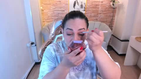 jimena  online show from February 1, 3:19 am