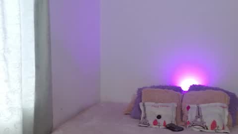 Snapshot of jinx_dh chatting on February 10, 7:49 pm Jinx online show from February 10, 7:49 pm