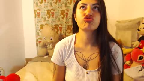 luuuuuuuuuu online show from October 10, 10:09 am