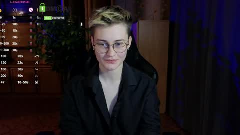 J online show from April 12, 8:22 pm