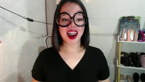 Joana online show from February 6, 7:29 pm