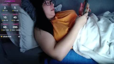 Snapshot of joanna_cw chatting on October 6, 5:13 am Jo online show from October 6, 5:13 am