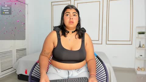 Snapshot of jocelyn_santana chatting on December 15, 12:28 pm Jocy online show from December 15, 12:28 pm