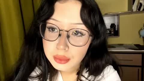 Kate  online show from January 12, 6:35 pm