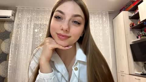 Kate online show from May 31, 6:03 pm