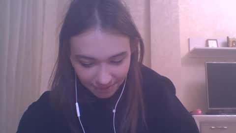 Jennifer online show from October 27, 5:19 pm