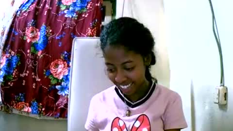 joliekah27 online show from January 14, 5:01 pm