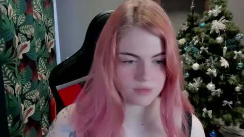 Snapshot of jolly_doll_ chatting on December 14, 2:55 am Jolly online show from December 14, 2:55 am