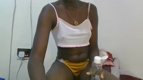 Snapshot of jollynabeb chatting on September 28, 5:47 am jollynabeb online show from September 28, 5:47 am