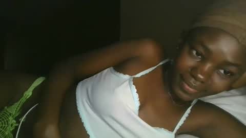 Snapshot of jollynabeb chatting on October 23, 1:33 am jollynabeb online show from October 23, 1:33 am