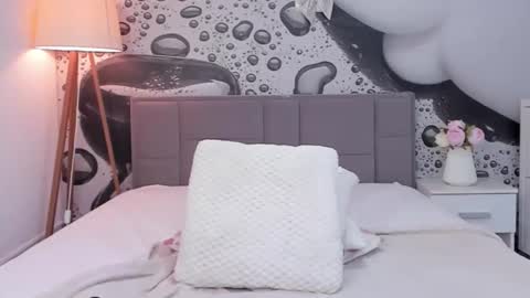 Josephine online show from May 17, 12:48 pm