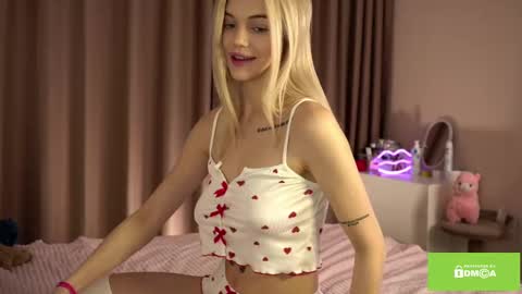 joybunny online show from February 21, 9:01 am