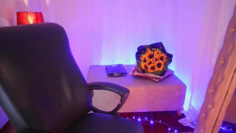 Josneidy  Jos   online show from September 21, 6:45 am