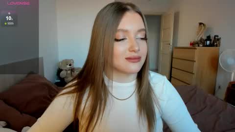 Julia and Julia online show from February 19, 2:34 pm